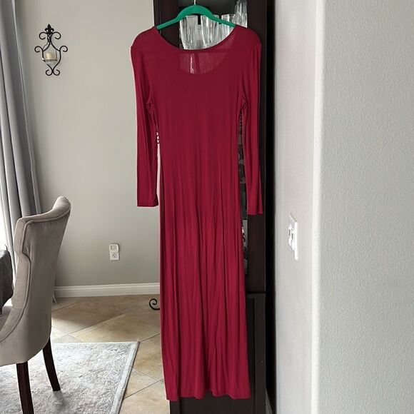 White Mark Burgundy Scoop Neck Long Sleeve Lightweight Maxi Dress Size Small EUC - Picture 3 of 9